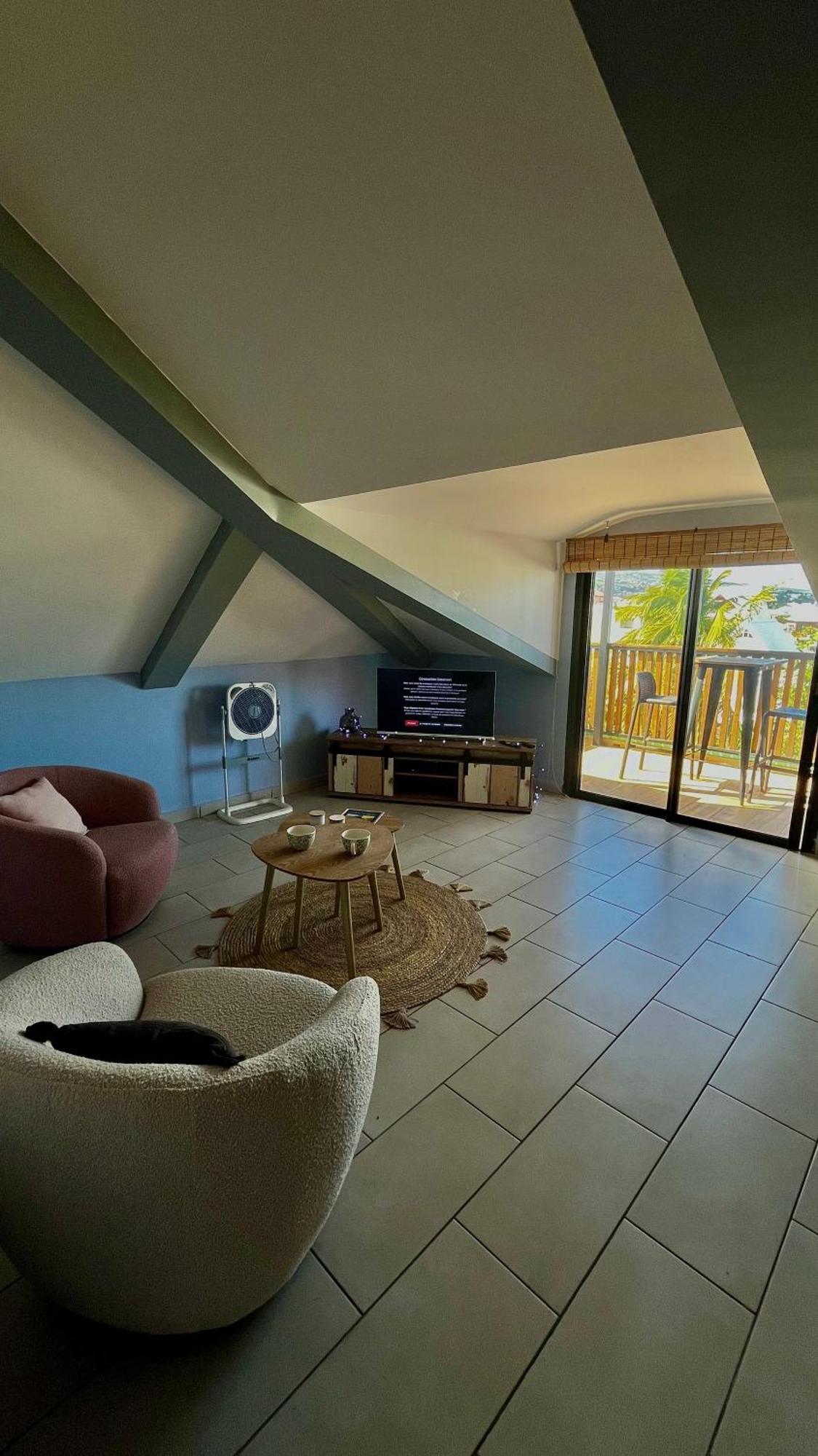 Tropical Suite - T2 Flamboyant - Saint-Pierre - 5Min De La Plage Экстерьер фото